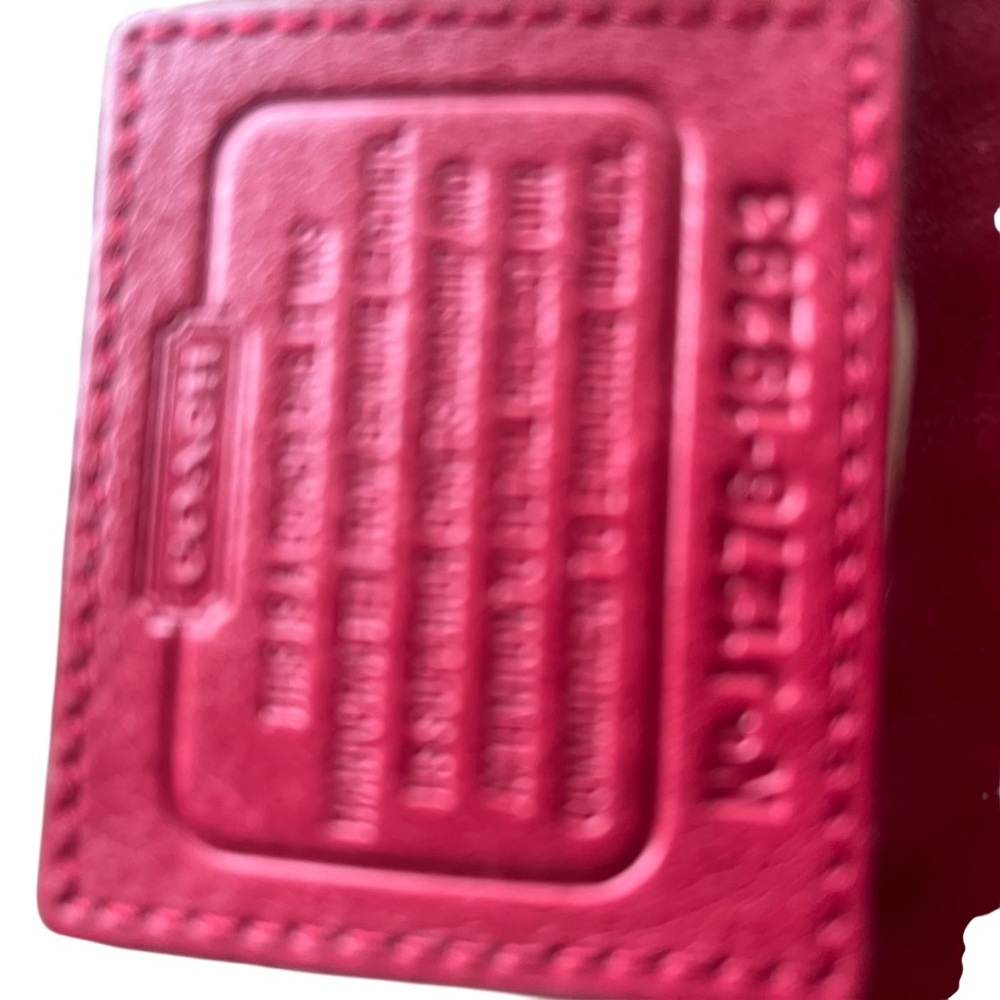 Coach Elegant Red Leather Shoulder Bag - Picture 4 of 4